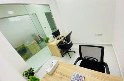Office Space - Studio - 1 Bathroom for rent in Red Avenue - Al Garhoud - Dubai