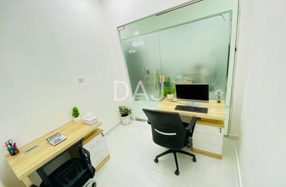 Office Space - Studio - 1 Bathroom for rent in Red Avenue - Al Garhoud - Dubai
