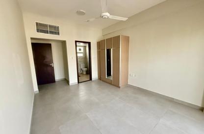 Apartment - 1 - 2 for rent in Muwaileh 29 Building - Muwaileh - Sharjah