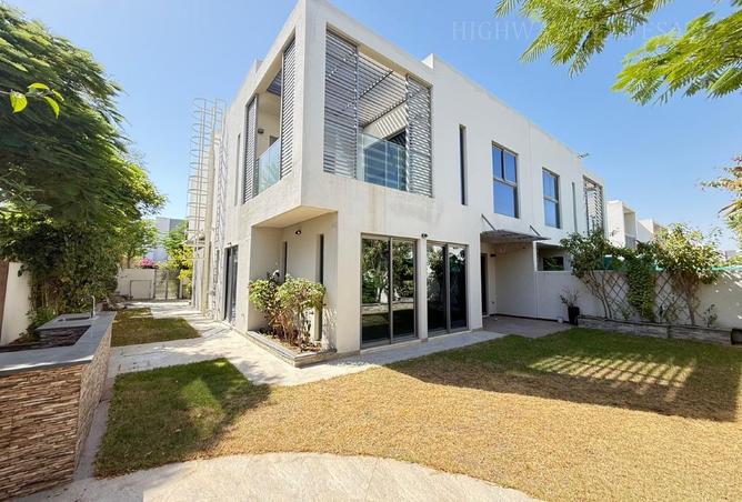 99127564 - Property Main Image