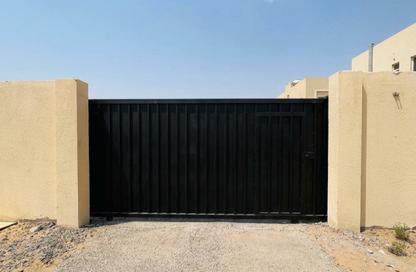 Land - Studio for rent in Al Sajaa - Sharjah