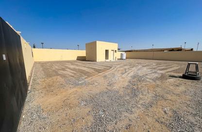 Land - Studio for rent in Al Sajaa - Sharjah