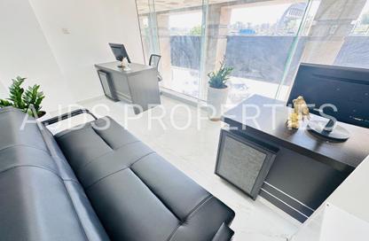 Office Space - Studio - 1 Bathroom for rent in Reem Residency - Al Karama - Dubai