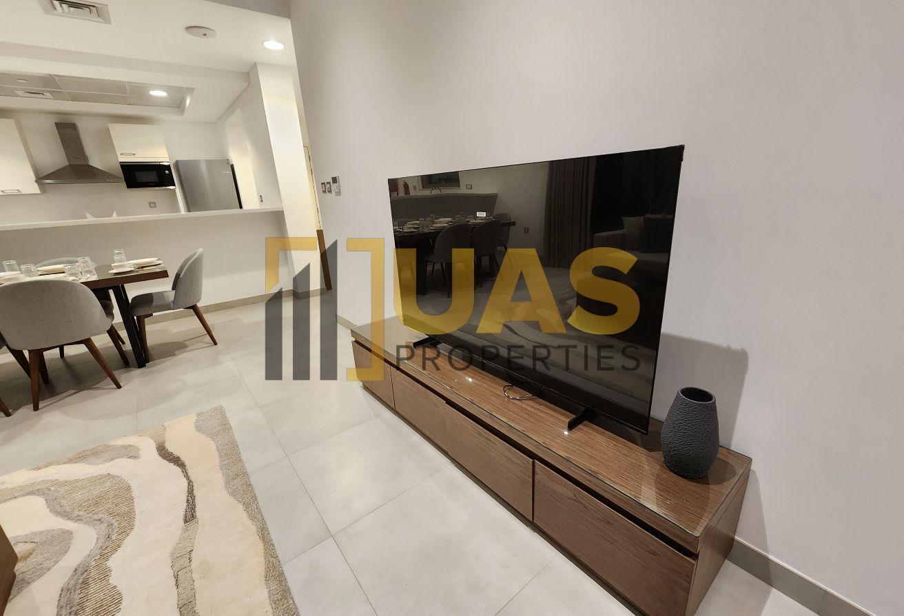 High-class 2bhk Fully furnished+big terrace BBQ photo 15