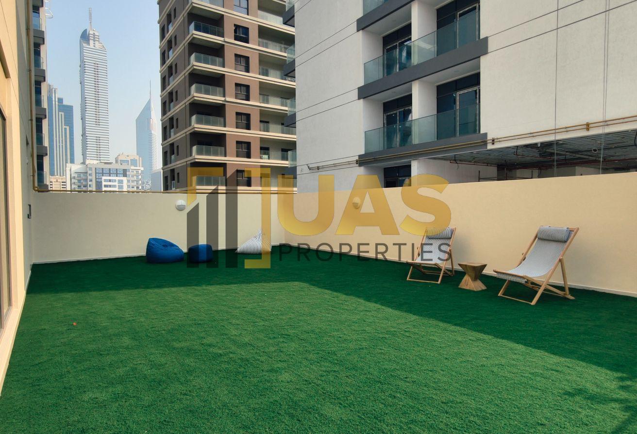 High-class 2bhk Fully furnished+big terrace BBQ photo 4
