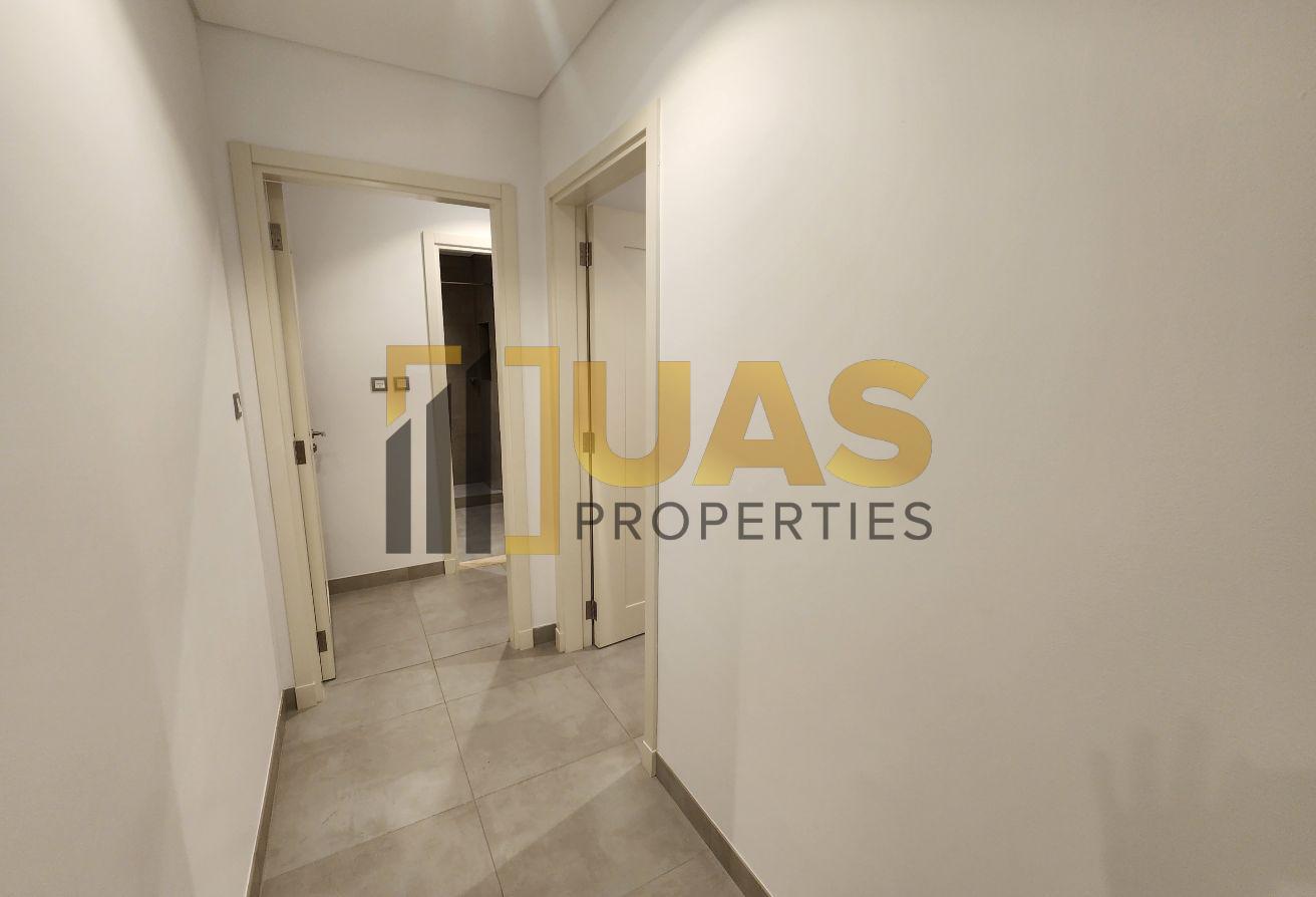 High-class 2bhk Fully furnished+big terrace BBQ photo 28