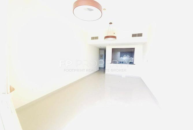 106416835 - Property Image 3