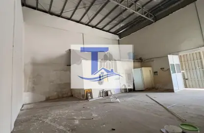 Warehouse - Studio for rent in Mussafah Industrial Area - Mussafah - Abu Dhabi