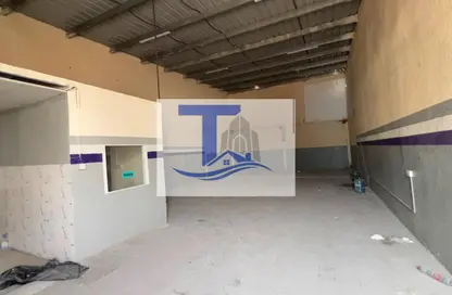 Warehouse - Studio for rent in Mussafah Industrial Area - Mussafah - Abu Dhabi