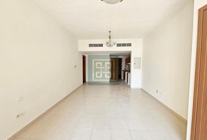 Ready to move | Well maintained | Spacious Studio photo 3
