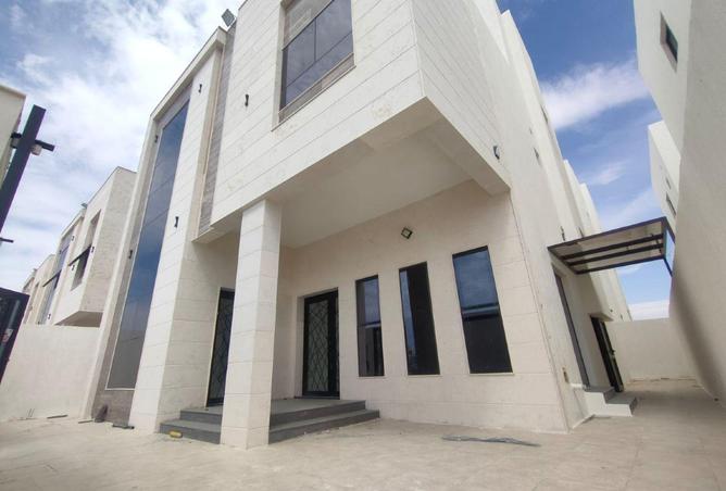 82392653 - Property Image 2