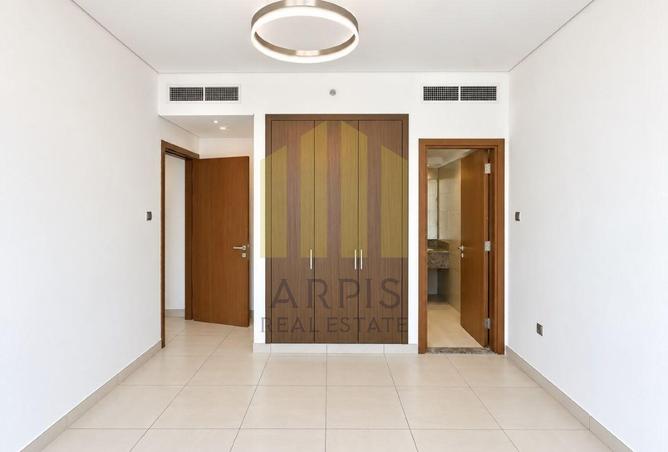 Spacious 1BR | JGC | WTC Metro |community
