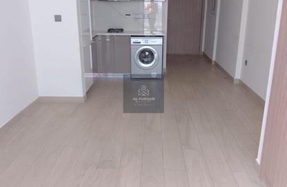 Apartment - Studio - 1 for rent in Azizi Riviera 32 - Azizi Riviera - Meydan One - Meydan - Dubai