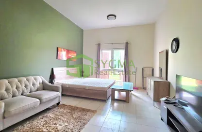 Apartment - 1 Bathroom for rent in Building 69 - Mediterranean Cluster - Discovery Gardens - Dubai