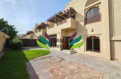 Villa - 4 Bedrooms - 5 Bathrooms for rent in Jumeirah 3 Villas - Jumeirah 3 - Jumeirah - Dubai
