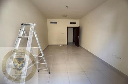 Apartment - 2 Bedrooms - 2 Bathrooms for rent in Al Jurf 2 - Al Jurf - Ajman Downtown - Ajman