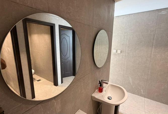 77390013 - Property Image 3