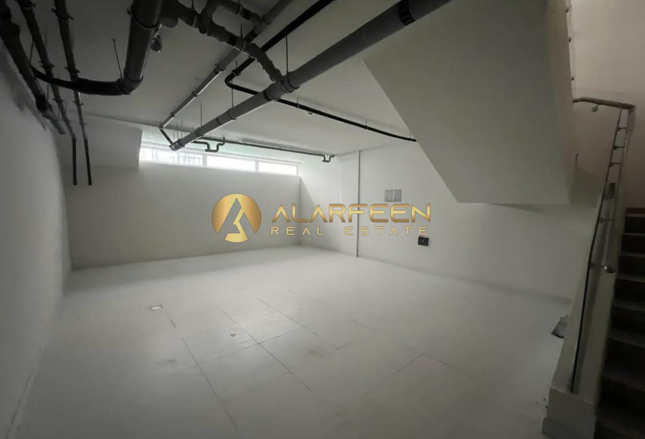 Cavalli Branded | Huge Basement | Roof Access photo 8