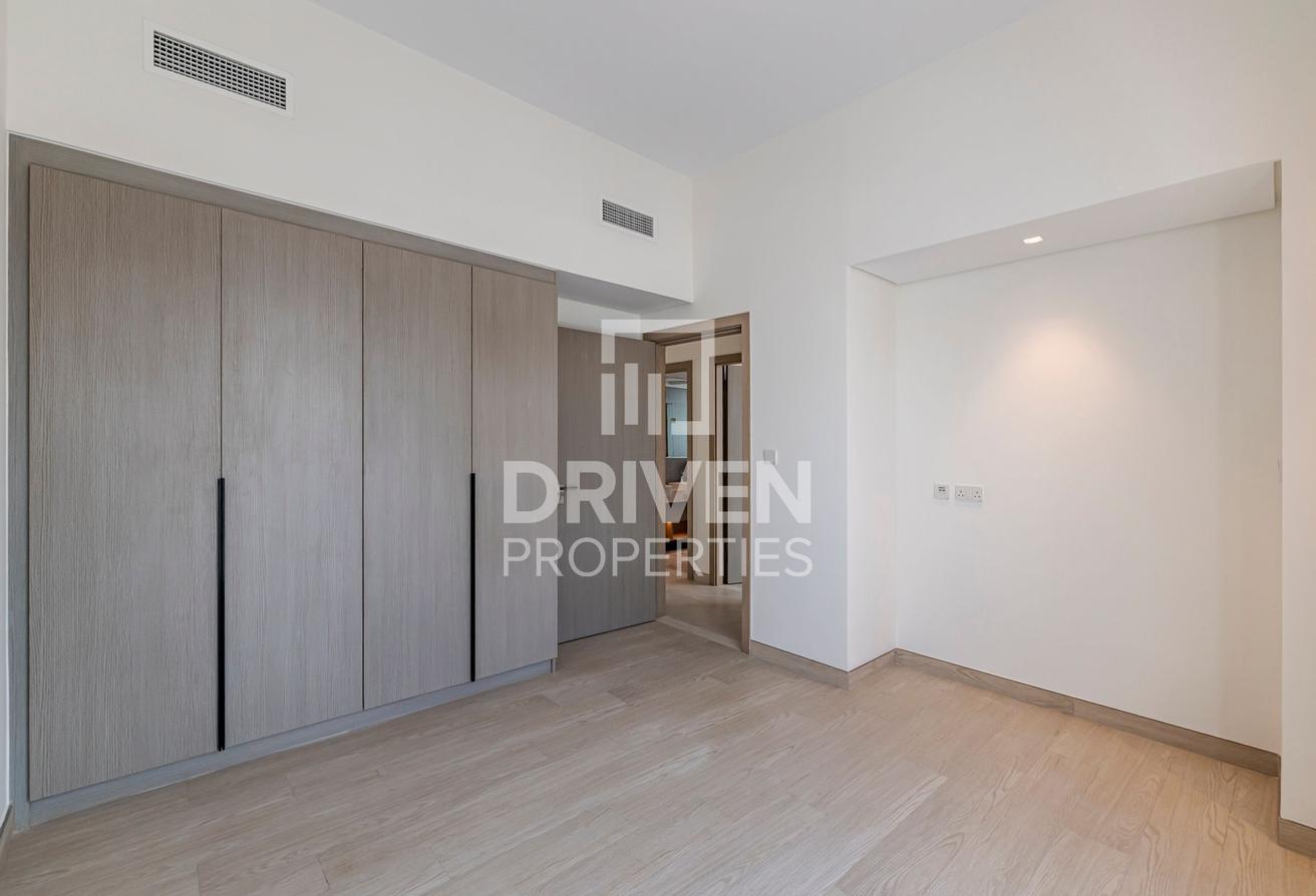 Single Row | Corner Villa | Community View photo 9