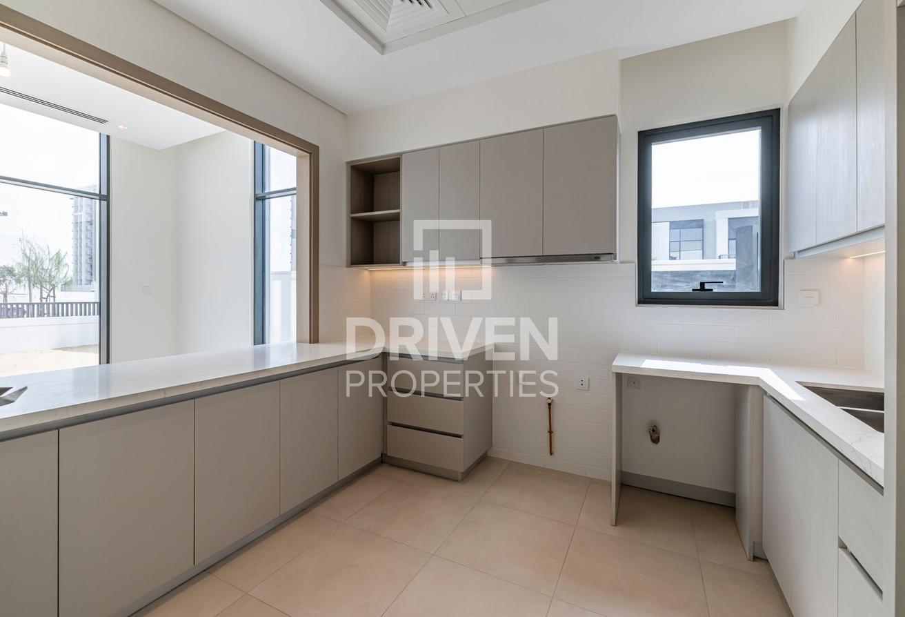 Single Row | Corner Villa | Community View photo 7