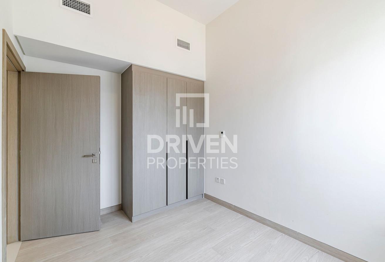 Single Row | Corner Villa | Community View photo 4