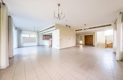 Villa - 4 - 5 for rent in Legacy Nova Villas - District 9 - Jumeirah Park - Dubai