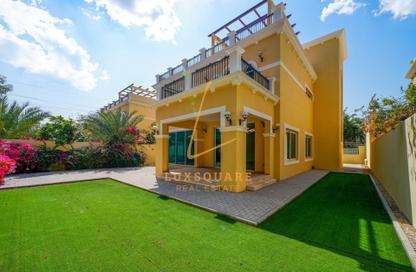 Villa - 4 Bedrooms - 4 Bathrooms for rent in District 9 - Jumeirah Park - Dubai