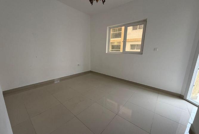 76163107 - Property Image 3