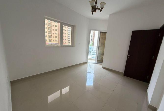 76163107 - Property Image 2