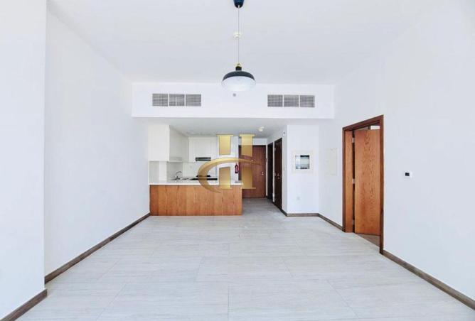 76981218 - Property Image 2