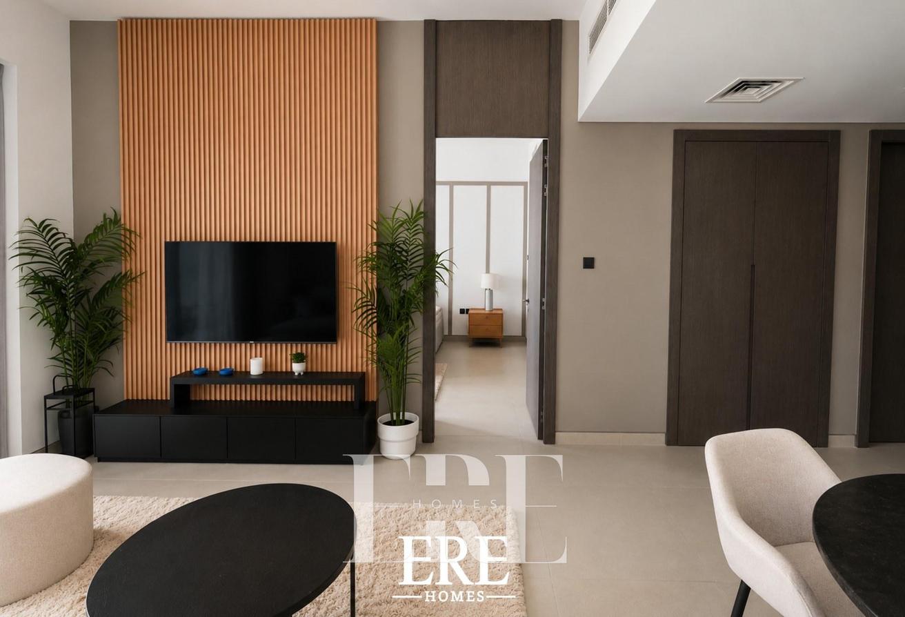 Bright & Spacious|Furnished | Well Maintained photo 4