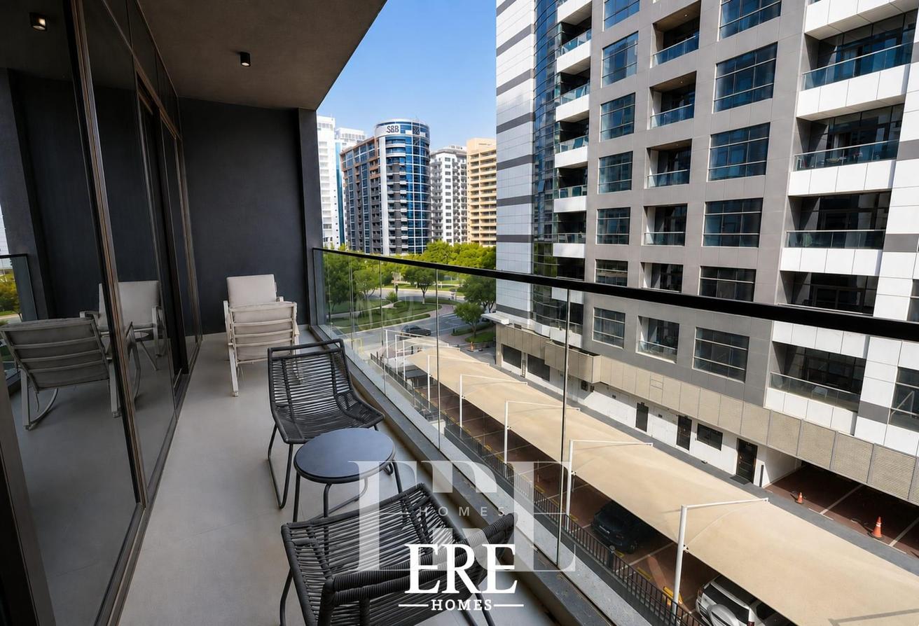 Bright & Spacious|Furnished | Well Maintained photo 26