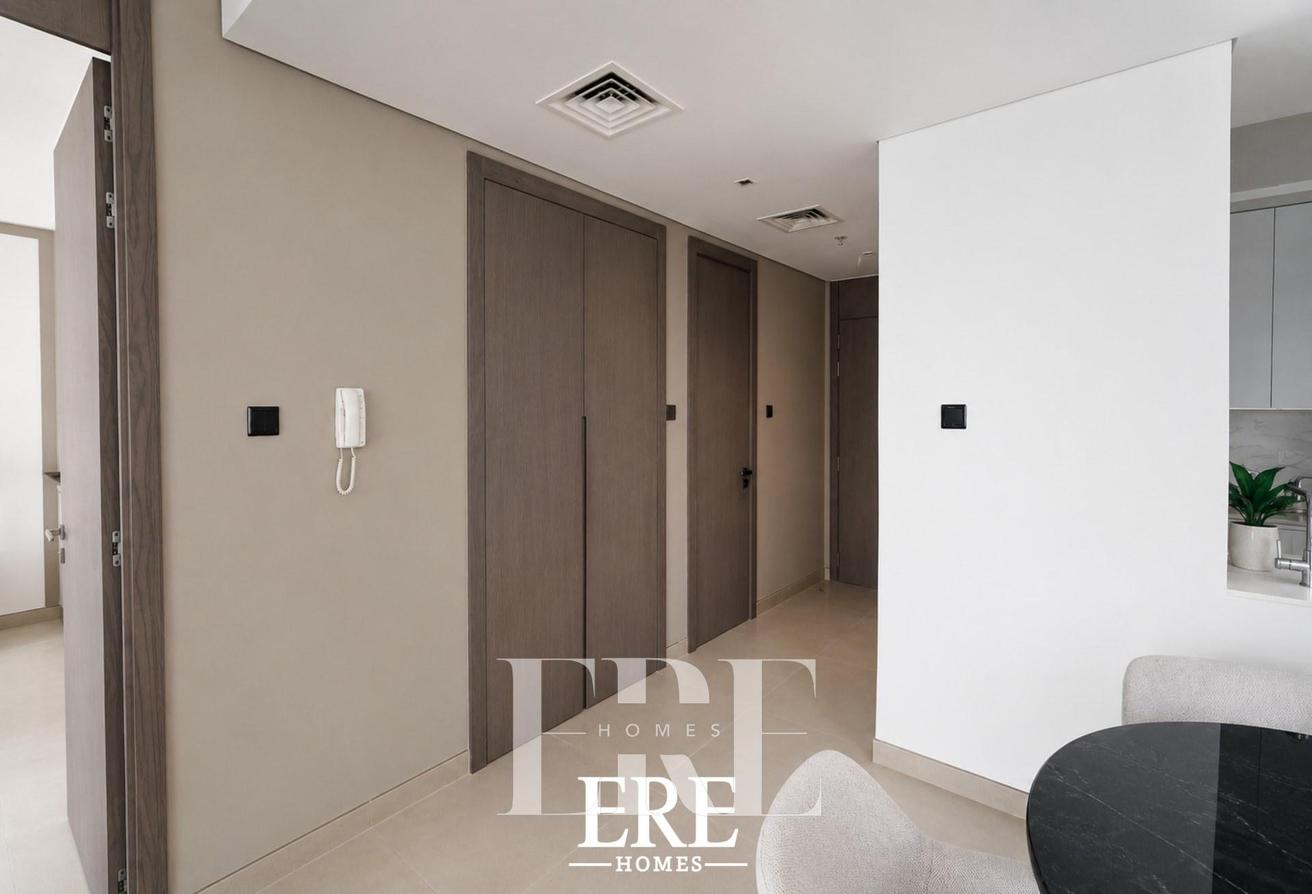 Bright & Spacious|Furnished | Well Maintained photo 10