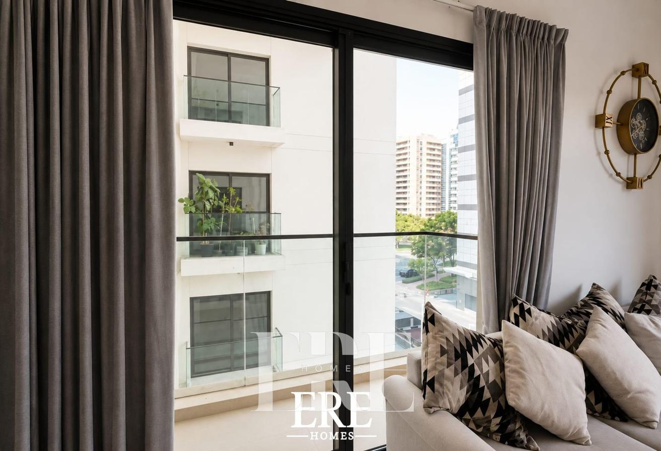 Bright & Spacious|Furnished | Well Maintained photo 18