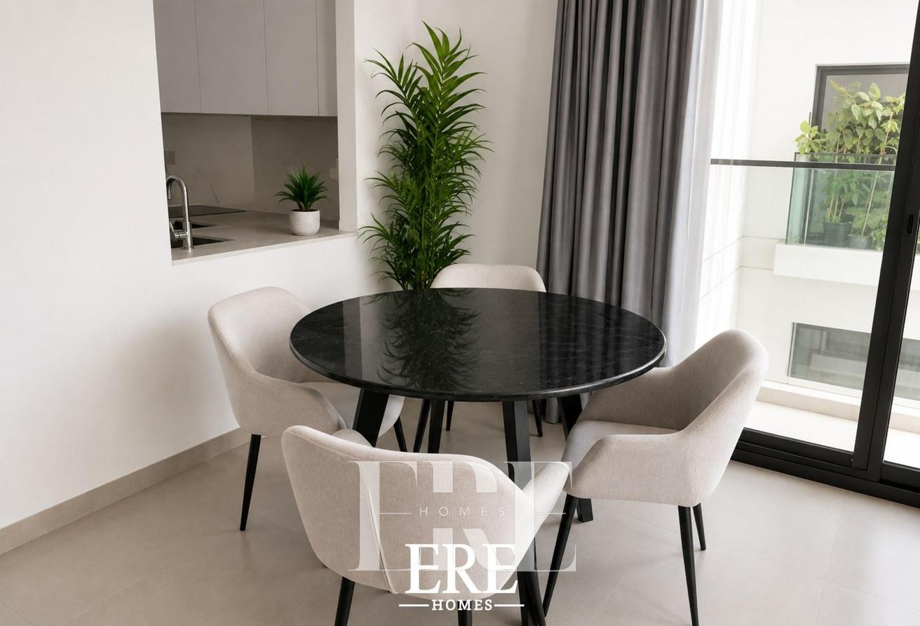 Bright & Spacious|Furnished | Well Maintained photo 5