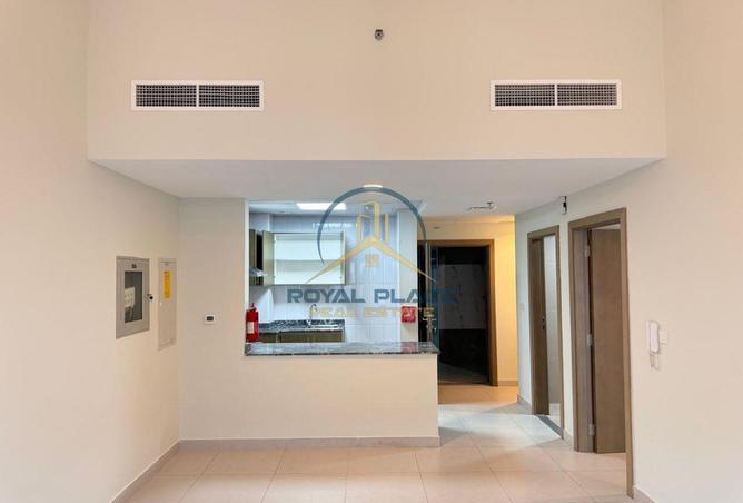 2Om0OtJE74C - Property Image 2