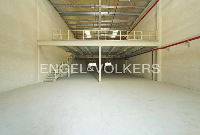 64403923 - Property Main Image