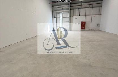 Warehouse - Studio - 2 Bathrooms for rent in Umm Al Thuoob - Umm Al Quwain
