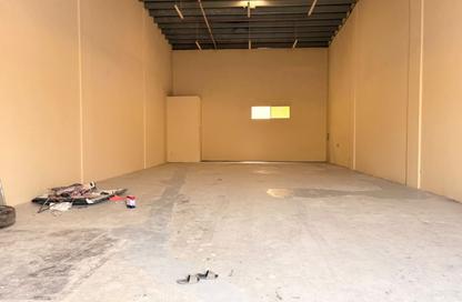 Warehouse - Studio - 1 for rent in Emirates Industrial City - Sharjah
