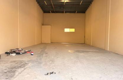Warehouse - Studio - 1 for rent in Emirates Industrial City - Sharjah