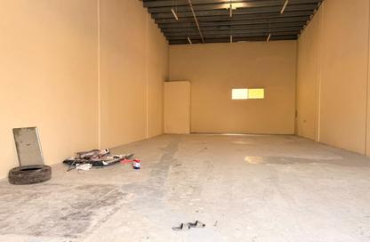 Warehouse - Studio - 1 for rent in Emirates Industrial City - Sharjah