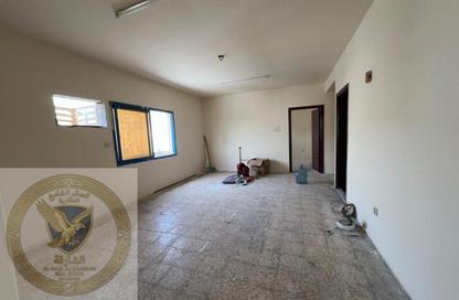Apartment - 2 Bedrooms - 2 Bathrooms for rent in Al Butina 9 Building - Al Butina - Sharjah Apartment - 2 Bedrooms - 2 Bathrooms for rent in Al Butina 9 Building - Al Butina - Sharjah