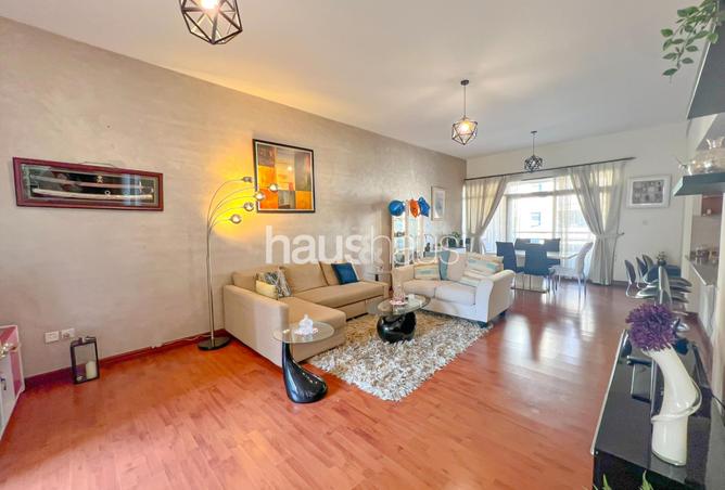 98245821 - Property Main Image