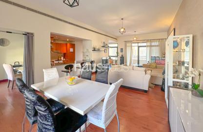 Apartment - 2 Bedrooms - 2 Bathrooms for rent in Al Ghaf 4 - Al Ghaf - Greens - Dubai