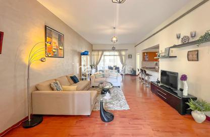 Apartment - 2 Bedrooms - 2 Bathrooms for rent in Al Ghaf 4 - Al Ghaf - Greens - Dubai