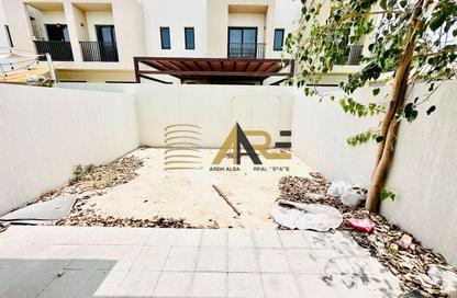 Townhouse - 2 Bedrooms - 4 Bathrooms for rent in Nasma Residence - Al Tai - Sharjah