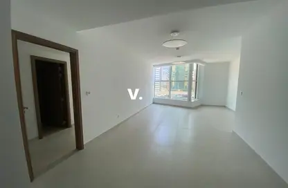 شقة - غرفة نوم - 2 حمامات للايجار في برج دي ايكس بي - شارع الشيخ زايد - دبي