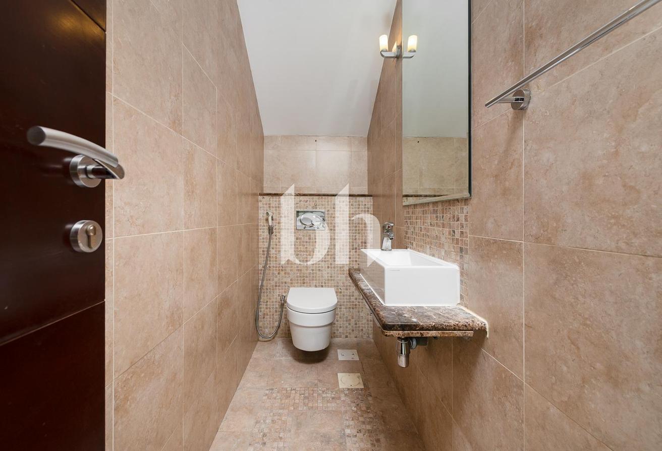 3 bedroom | Unfurnished | Spacious garden photo 9
