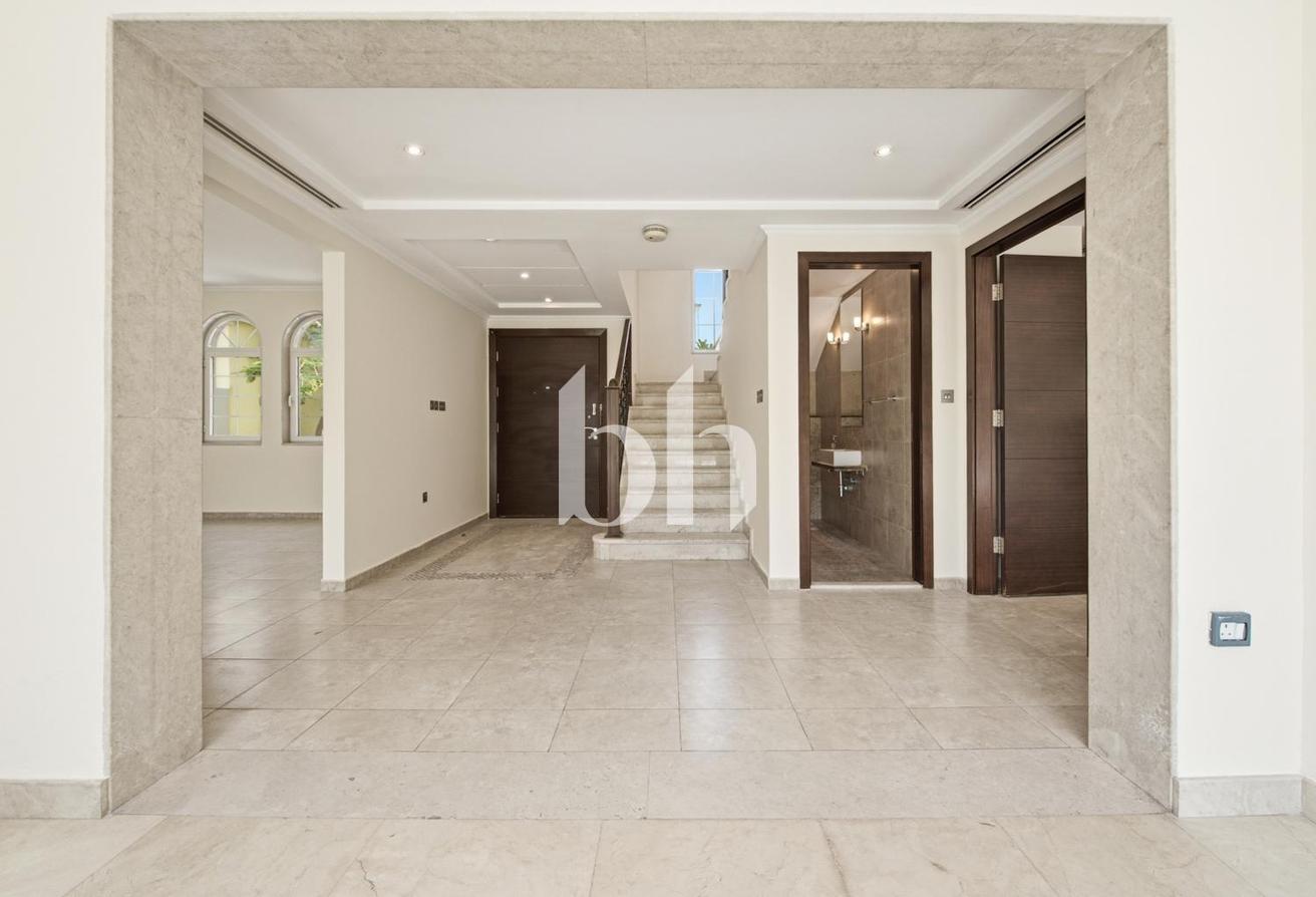 3 bedroom | Unfurnished | Spacious garden photo 10