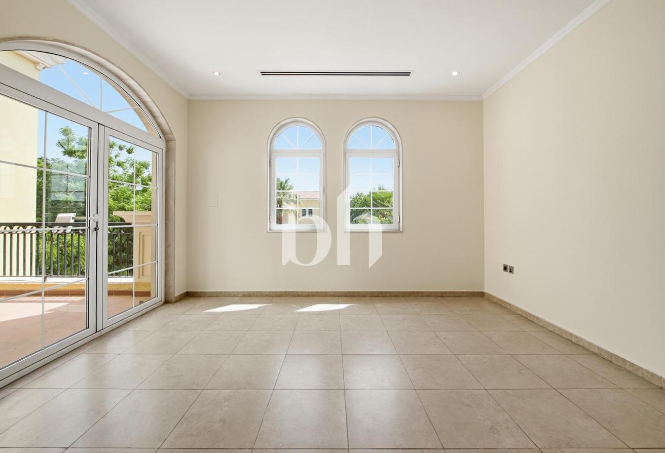 3 bedroom | Unfurnished | Spacious garden photo 18